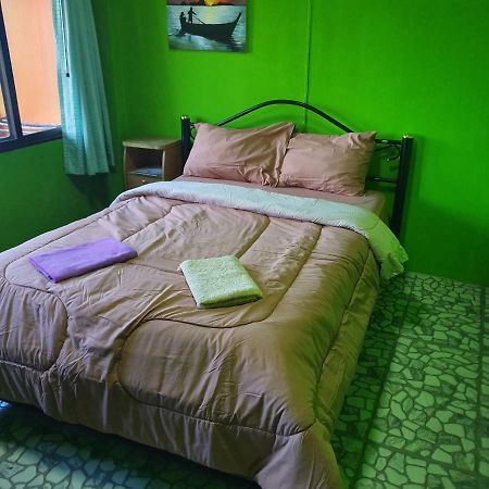 Good Dream Guesthouse Krabi town Exteriör bild