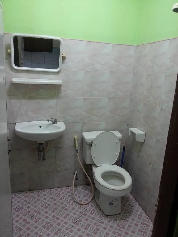 Good Dream Guesthouse Krabi town Exteriör bild
