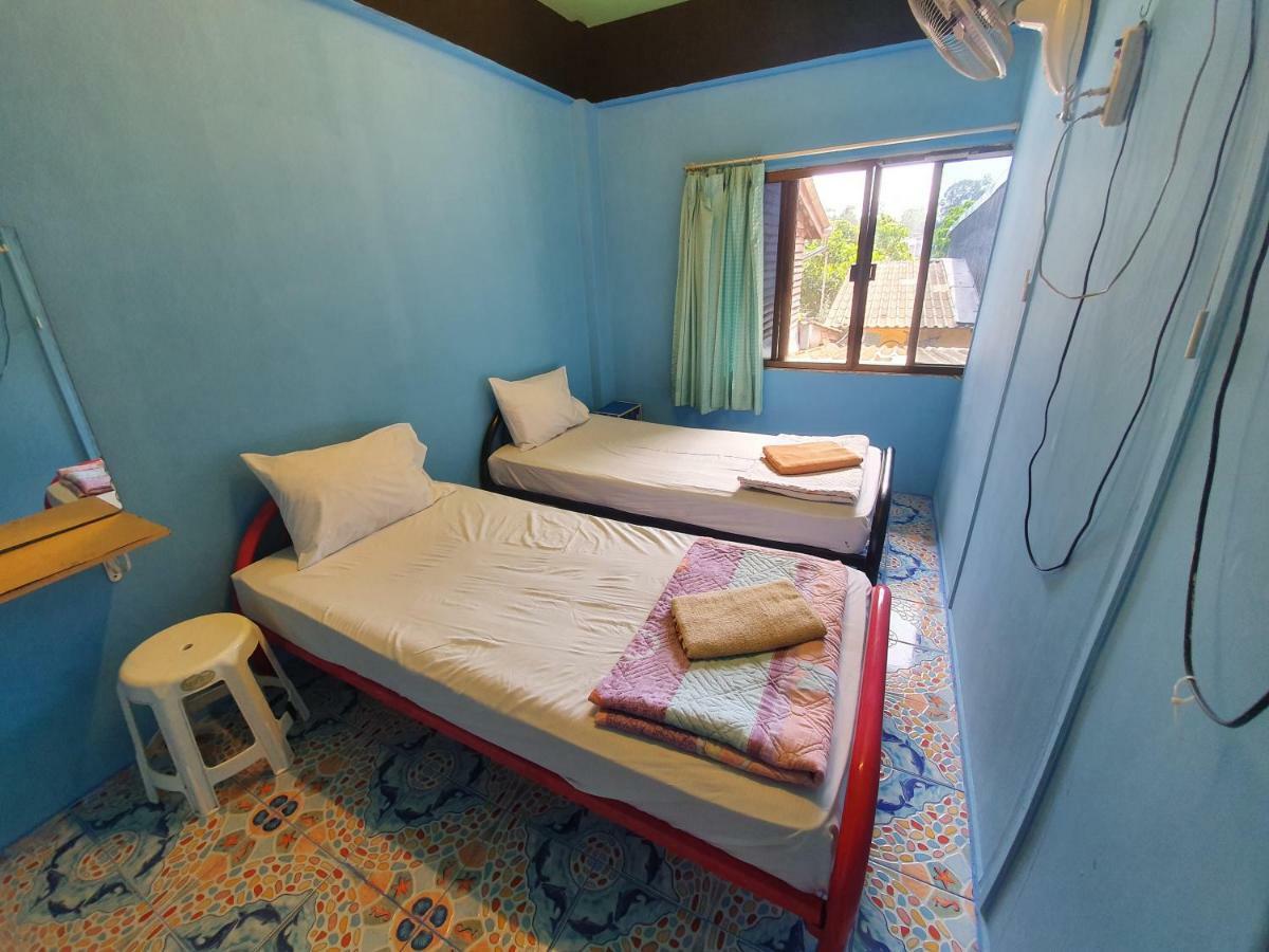 Good Dream Guesthouse Krabi town Exteriör bild